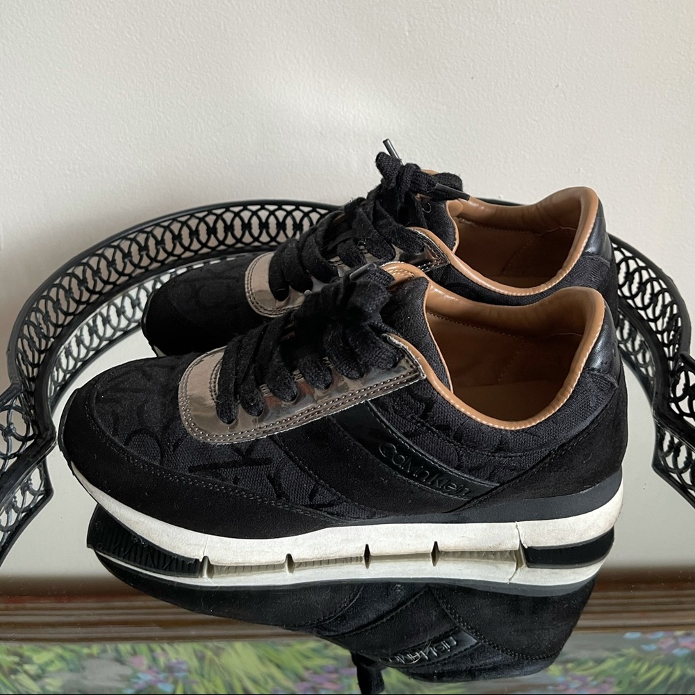 Calvin Klein| Women Black Sneakers| Size 7| Metallic Details